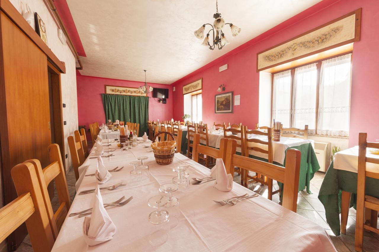 Albergo Belvedere Collio Exterior foto